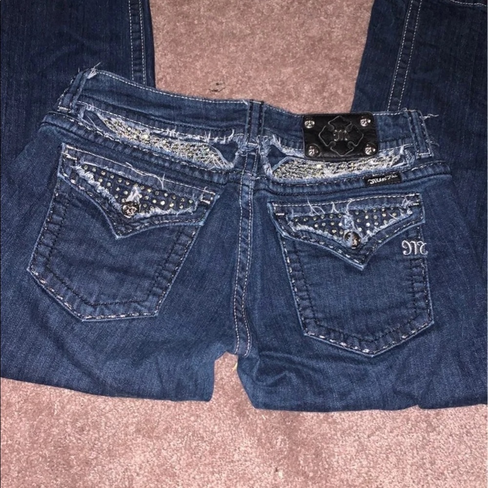 Buckle pants